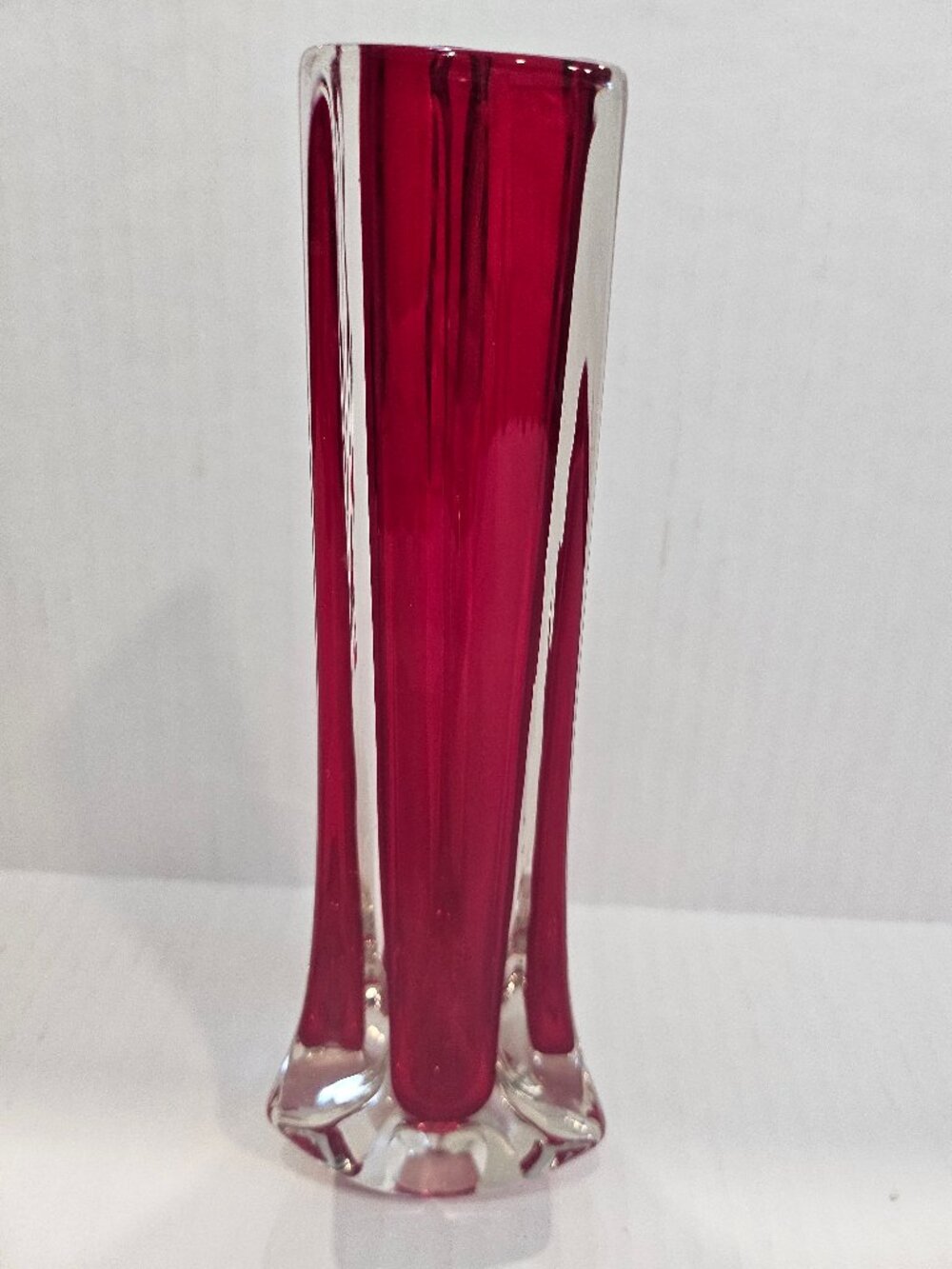 Gorgeous Crimson Whitefriars Tricorn Art Glass Vase Pattern 9570 Geoffrey Baxter